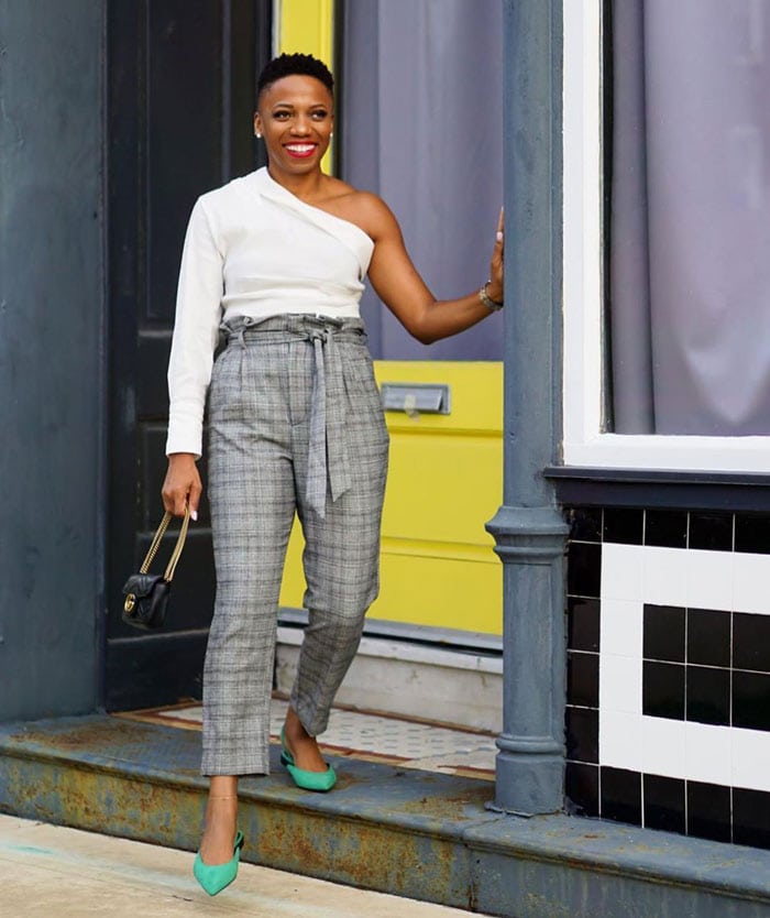 How to wear printed pants - Psyche wears plaid pants with green shoes | 40plusstyle.com