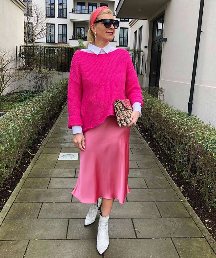 How to wear pink - Nadine wears an all-pink outfit | 40plusstyle.com