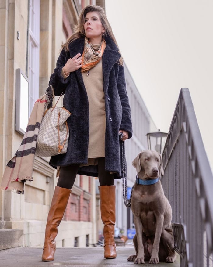 Best winter boots for women - Leonie in tan boots | 40plusstyle.com