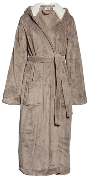 L.L. Bean Wicked Hooded Plush Robe | 40plusstyle.com