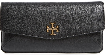 Tory Burch leather clutch | 40plusstyle.com
