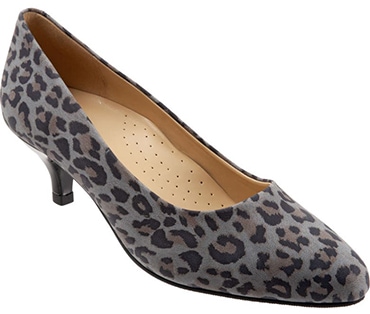 Trotters cheetah print pump | 40plusstyle.com