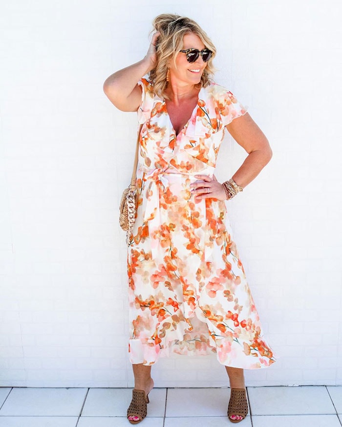 Things that can make you look older - wearing florals | 40plusstyle.com