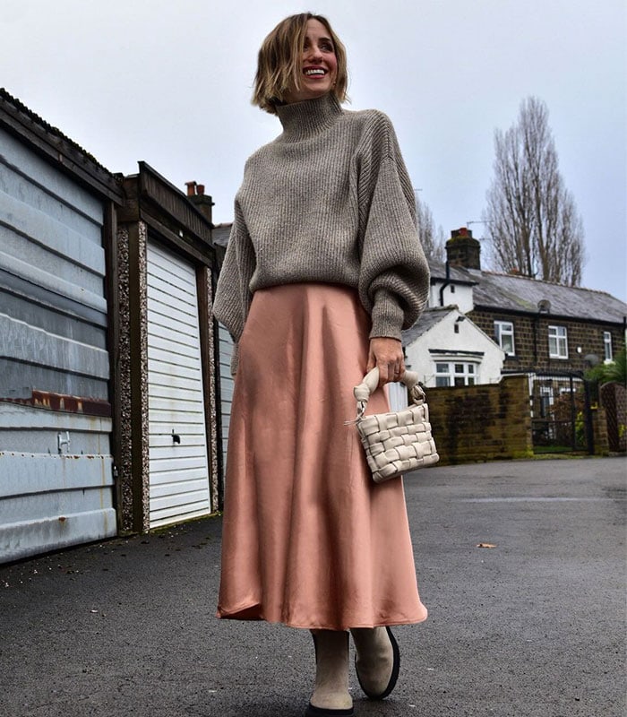 How to style your skirts for winter weather