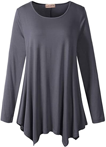 Wardrobe essentials - LARACE flowy tunic top | 40plusstyle.com