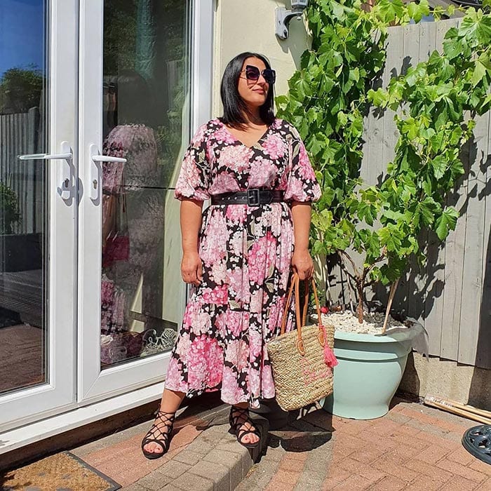 Jas in her summer outfit | 40plusstyle.com