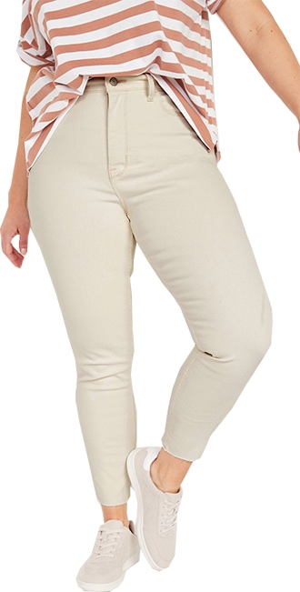 Jeans for tall women - Old Navy | 40plusstyle.com