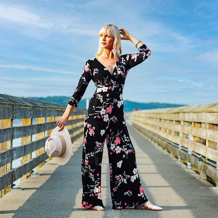 Summer jumpsuit for women - Catherine in a floral jumpsuit | 40plusstyle.com