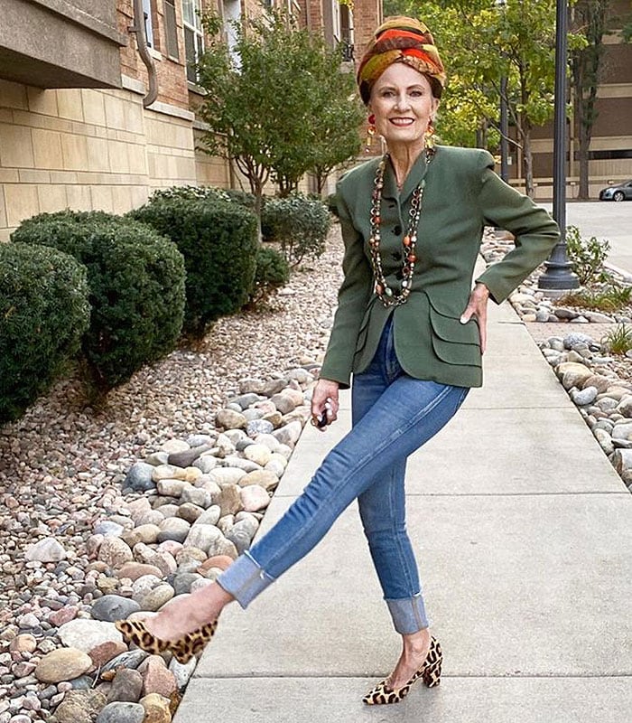 Judith in jeans and leopard print shoes | 40plusstyle.com