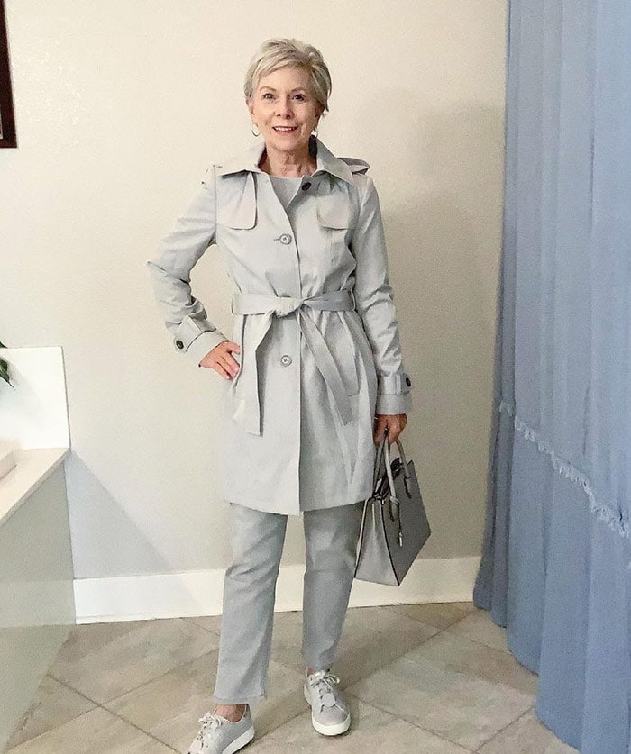 Eileen in a gray outfit | 40plusstyle.com