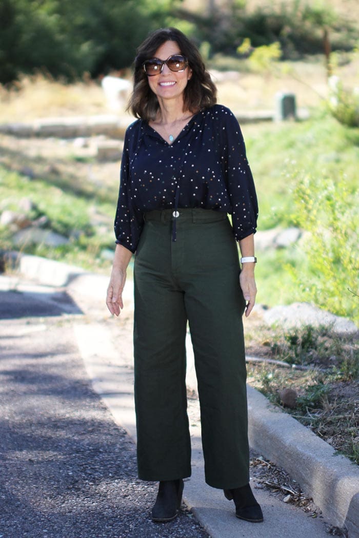 How to wear green - Ana in olive green jeans | 40plusstyle.com