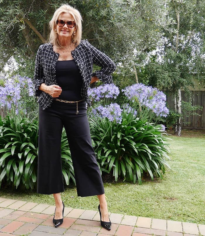 Italian fashion tips - Suzie n cropped pants and heels | 40plusstyle.com