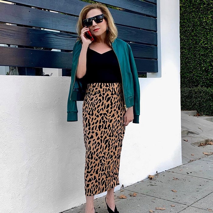 Italian fashion tips - Wendy wears a leopard print skirt | 40plusstyle.com