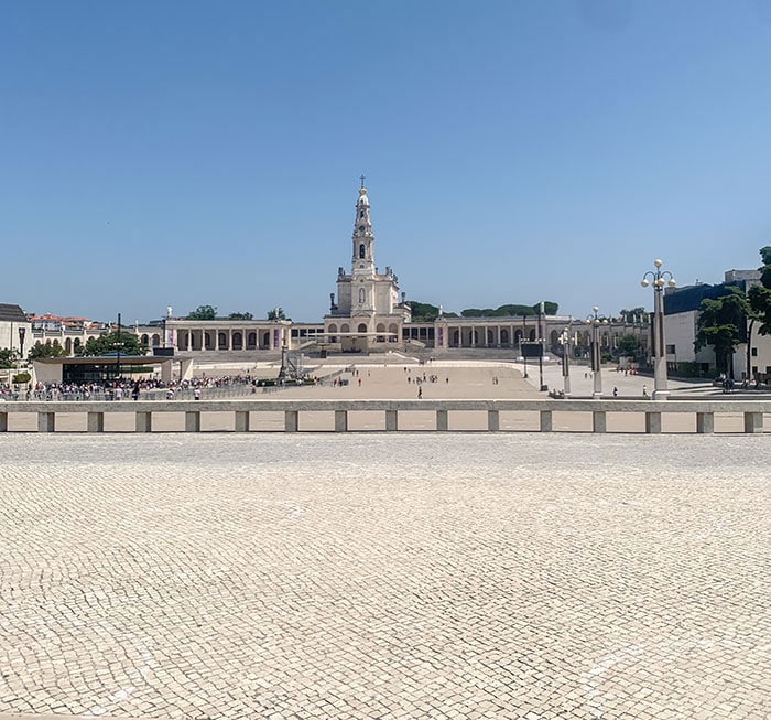 Pilgrim city Fatima in Portugal | 40plusstyle.com