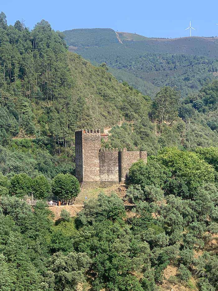 castle in the Serra de Estrela Natural Park area, Portugal | 40plusstyle.com