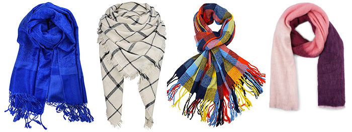 How to look fashionable in winter: statement scarves | 40plusstyle.com