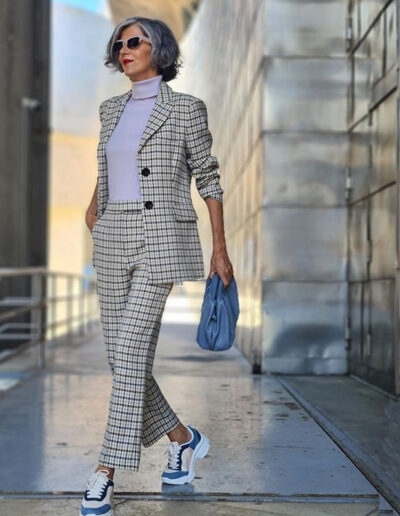 Timeless plaid pants outfit ideas: What to wear with plaid pants | 40plusstyle.com