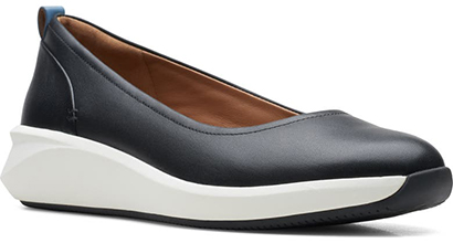 Shoes with arch support - Clark's Un Rio Vibe Wedge Loafer | 40plusstyle.com