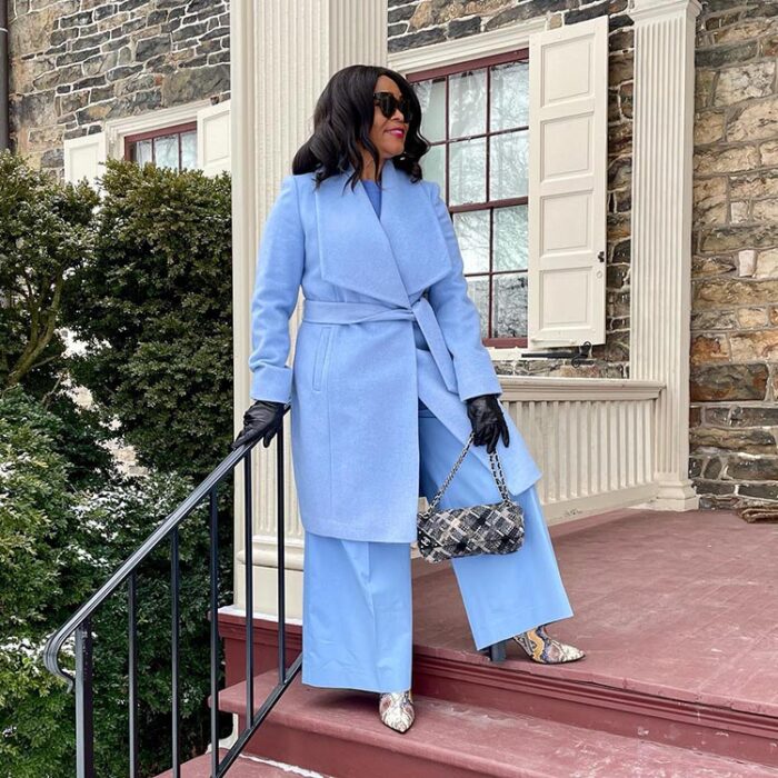 Eugenia wears an all-blue outfit | 40plusstyle.com