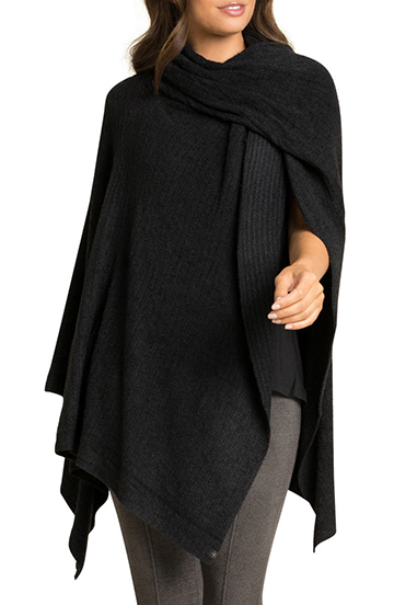 Barefoot Dreams CozyChic Lite® Ribbed Travel Wrap | 40plusstyle.com
