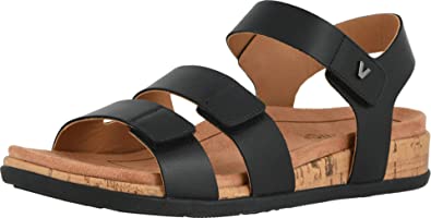 Shoes with arch support - Vionic sandals | 40plusstyle.com
