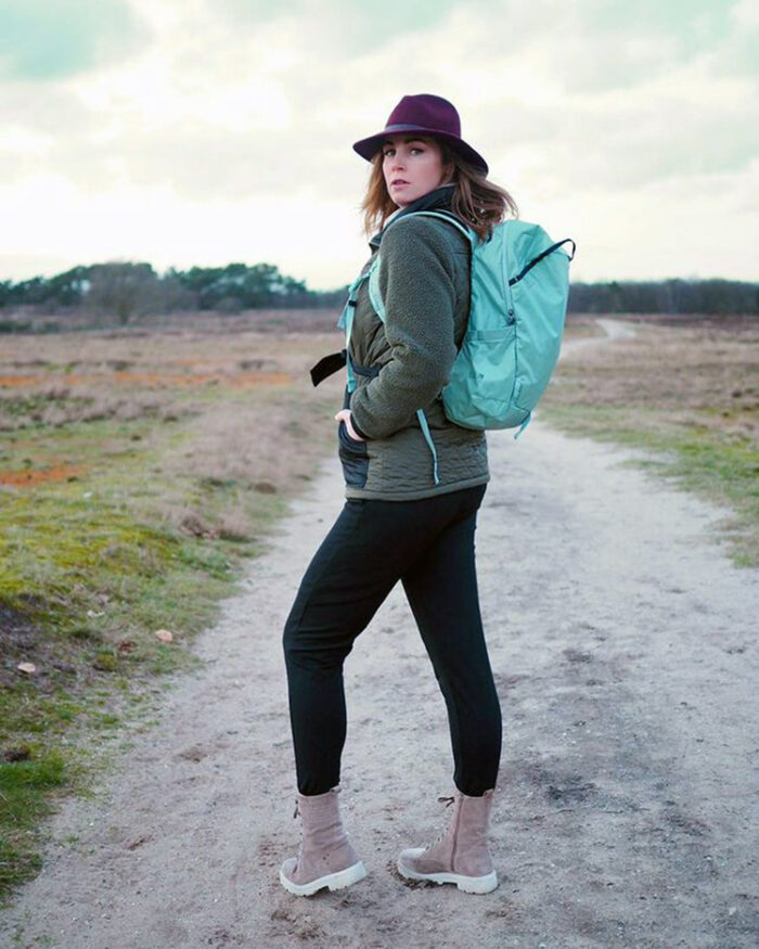 Claudia in a warm travel outfit | 40plusstyle.com