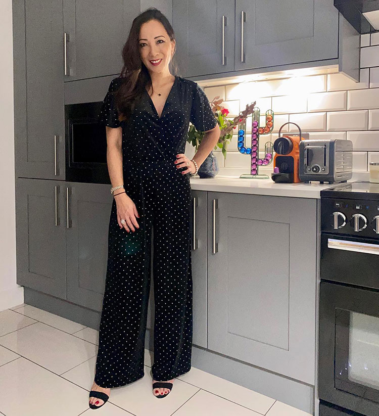 How to dress for a first date - Abi in a jumpsuit | 40plusstyle.com