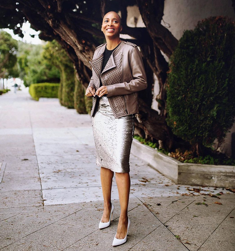 Classic Style: Black Jeans, Chunky Beige Open Cardigan OOTD