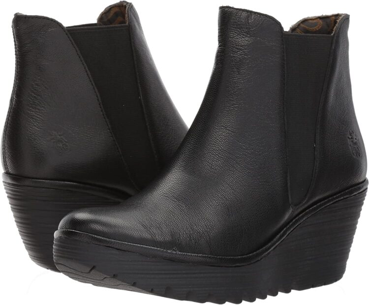 Shoes with arch support - FLY London Yoss Boot | 40plusstyle.com