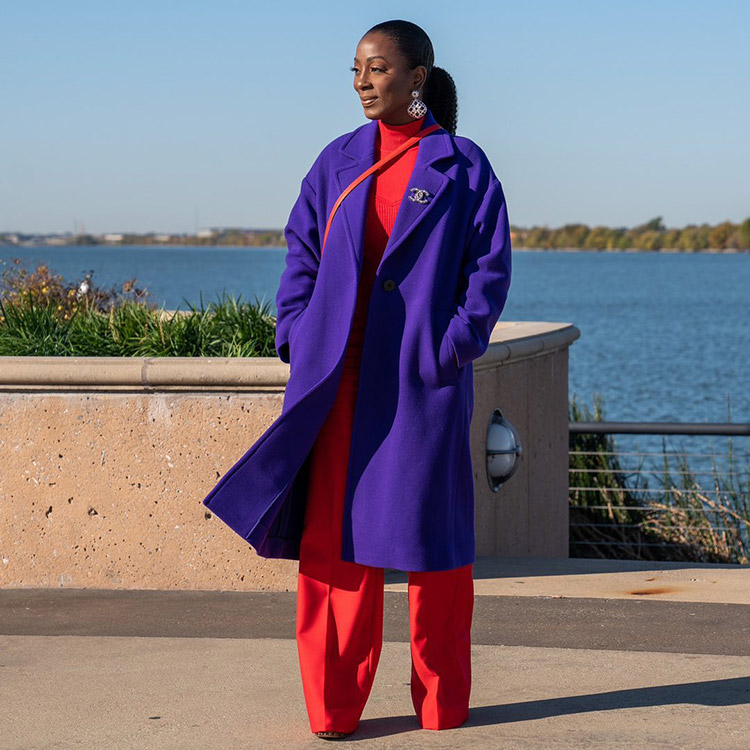 Angela in a purple and red outfit ensemble perfect for fall/winter | 40plusstyle.com