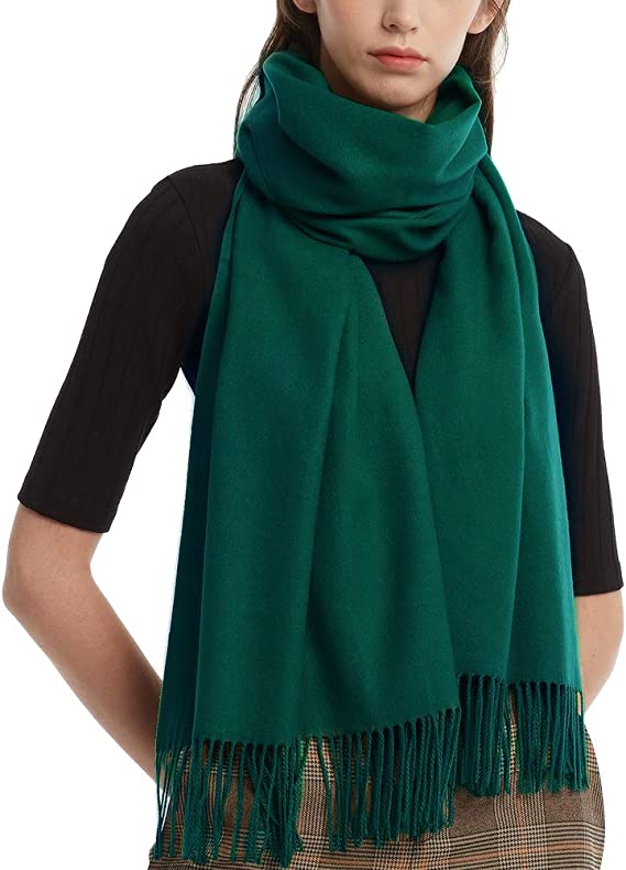 Best winter scarves for women - pashmina wrap | 40plusstyle.com