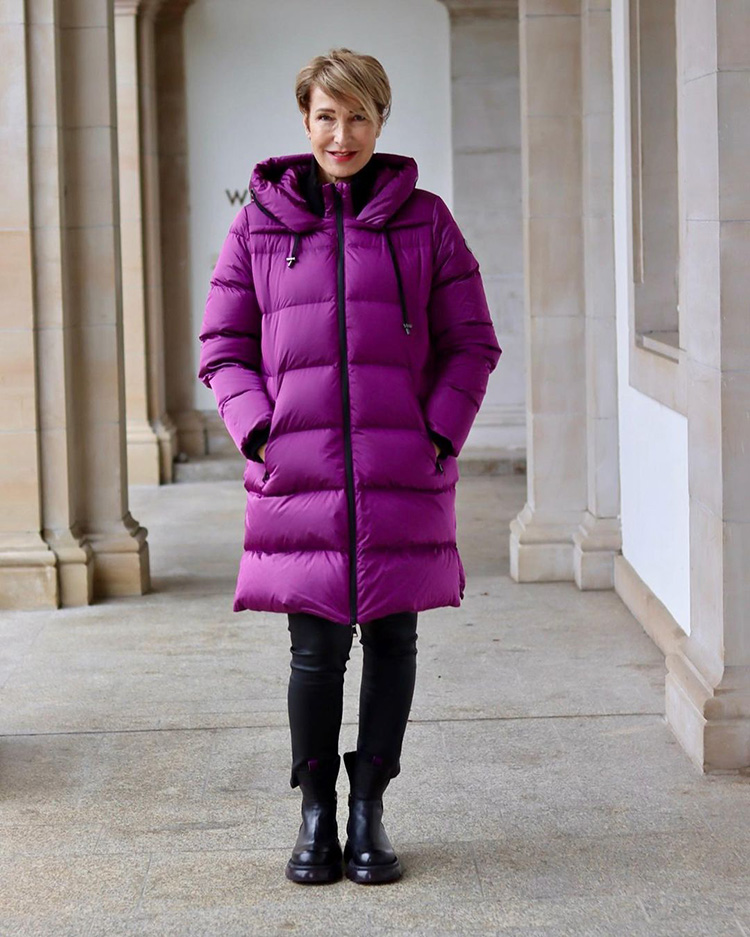 Claudia in a warm purple coat | 40plusstyle.com