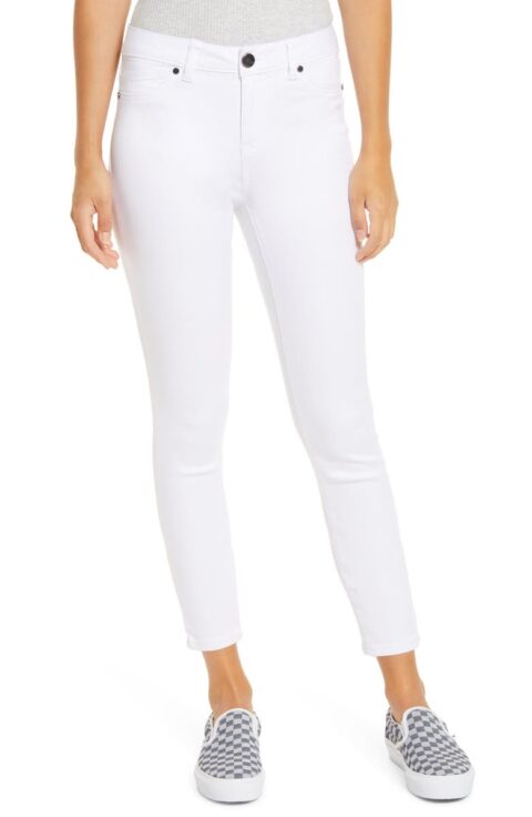 best petite jeans for women over 40 - best brands - 40+style