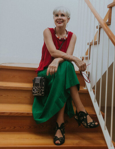 How to dress over 40 | 40plusstyle.com