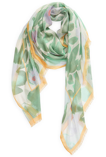 Wearing a colorful scarf for the pear shaped figure | 40plusstyle.com