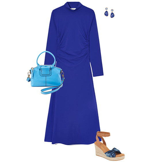Blaues gerafftes Kleid |  40plusstyle.com