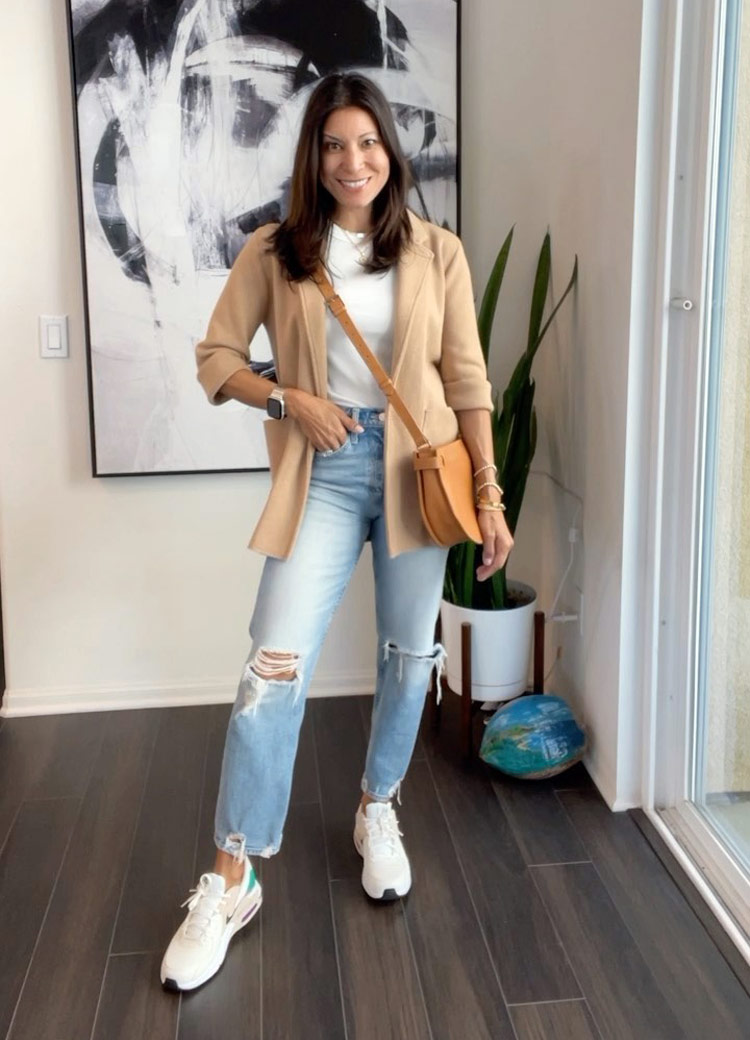 How to choose a summer coat - Adaline wears a cardigan style blazer | 40plusstyle.com