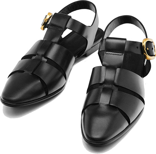 The best womens sandals this summer - Massimo Dutti Leather Cage Sandals | 40plusstyle.com