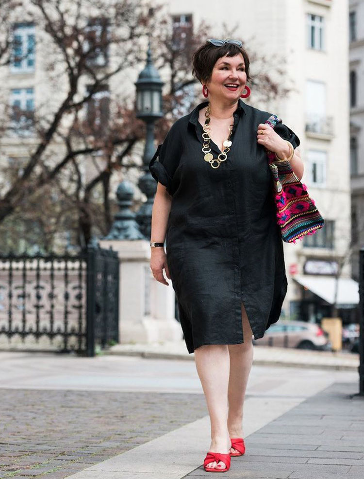 Stylish Outfits for Plus Size Women Over 50 in Hong Kong