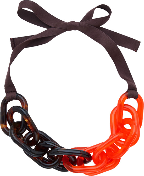 COS Oversized-Link Grosgrain Ribbon Necklace | 40plusstyle.com