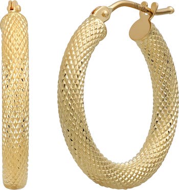 Bony Levy 14K Gold Textured Hoop Earrings | 40plusstyle.com