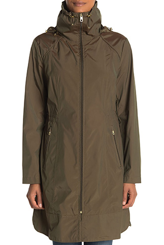 Fall outfits from Nordstrom - Cole Haan Packable Hooded Rain Jacket | 40plusstyle.com