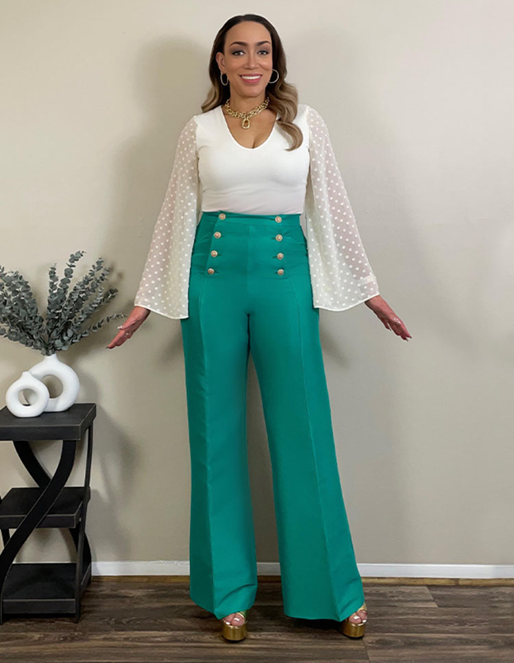 Erica in green trousers and white blouse | 40plusstyle.com 