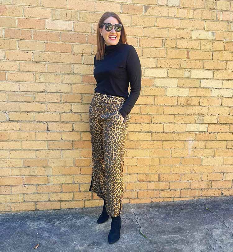 Karen wears a black and leopard print outfit | 40plusstyle.com