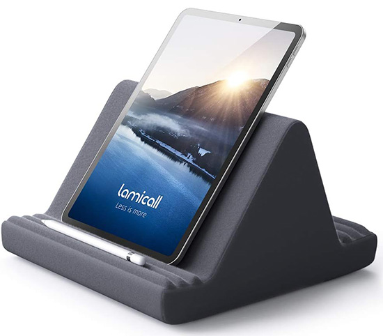 Lamicall Tablet Pillow Stand | 40plusstyle.com