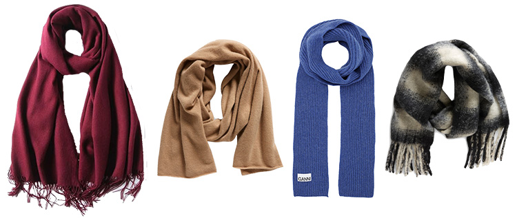 How to look fashionable in winter: statement scarves | 40plusstyle.com