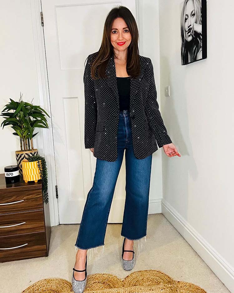 Nikki wears a sequin blazer and jeans | 40plusstyle.com