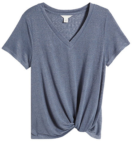 What to wear on a cruise - Caslon Twist Hem V-Neck T-Shirt | 40plusstyle.com