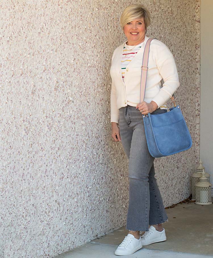 How to wear white pants and jeans for women over 40 - fashion for