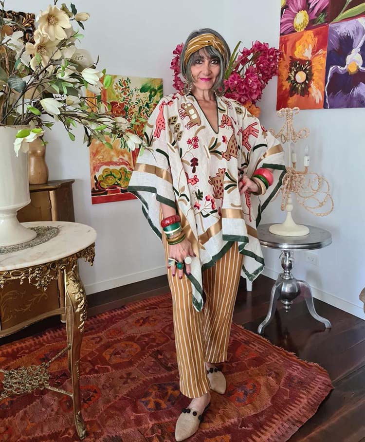 Elizabeth mixes her prints to create a boho look | 40plusstyle.com